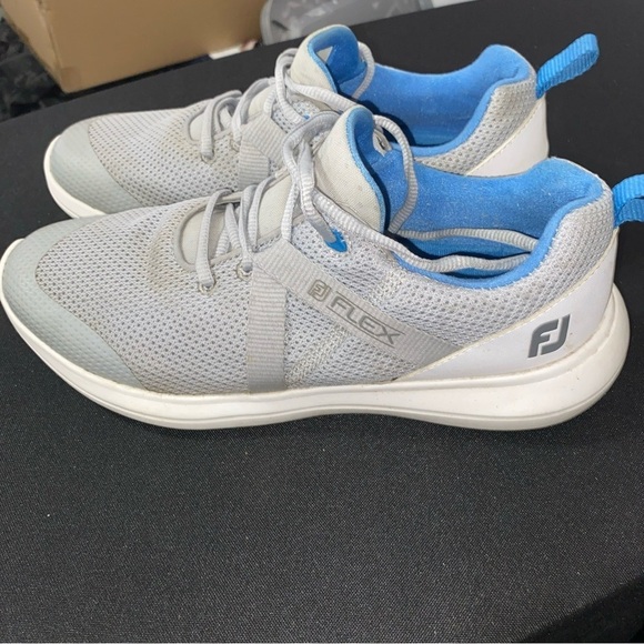 FootJoy Flex Wo  size 9M Gray and Blue Athletic ShoesExcellent Clean condition - Picture 1 of 9